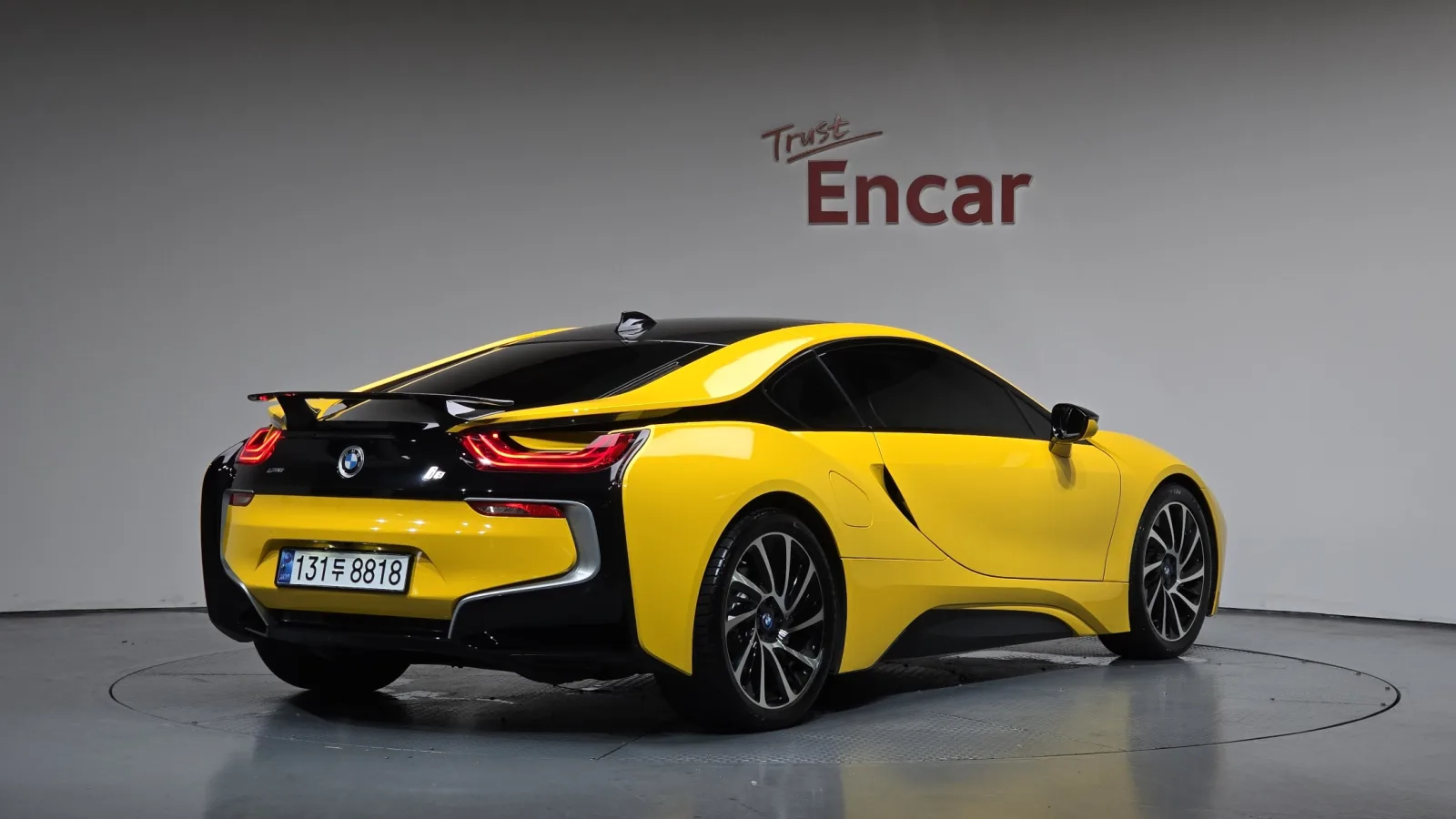 2016 BMW i8