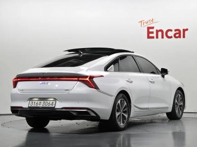 2022 Kia K8