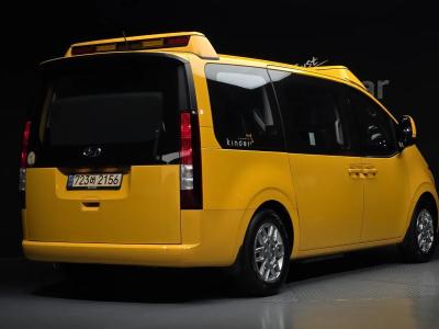 2024 Hyundai Staria