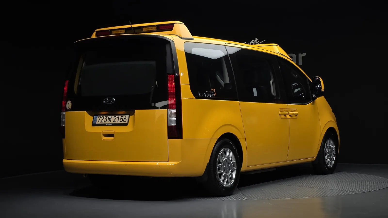 2024 Hyundai Staria