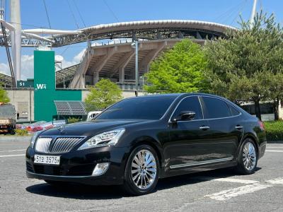 2013 Hyundai Equus