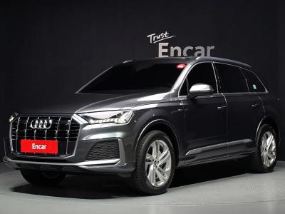 Audi Q7 2021