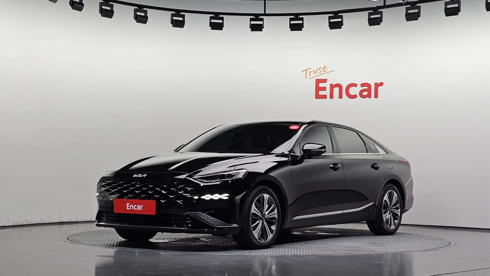 2023 Kia K8