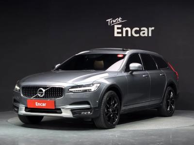 2018 Volvo V90