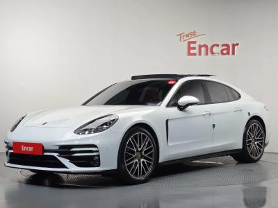 2021 Porsche Panamera
