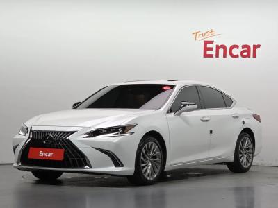2023 Lexus ES