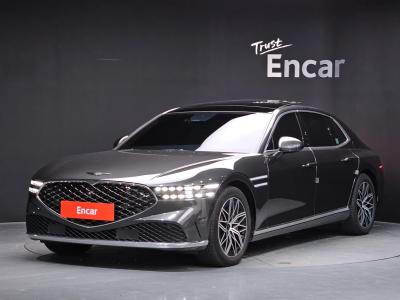 2023 Genesis G90