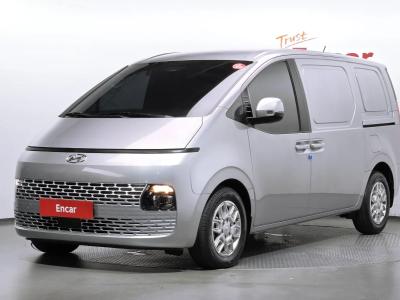 2023 Hyundai Staria