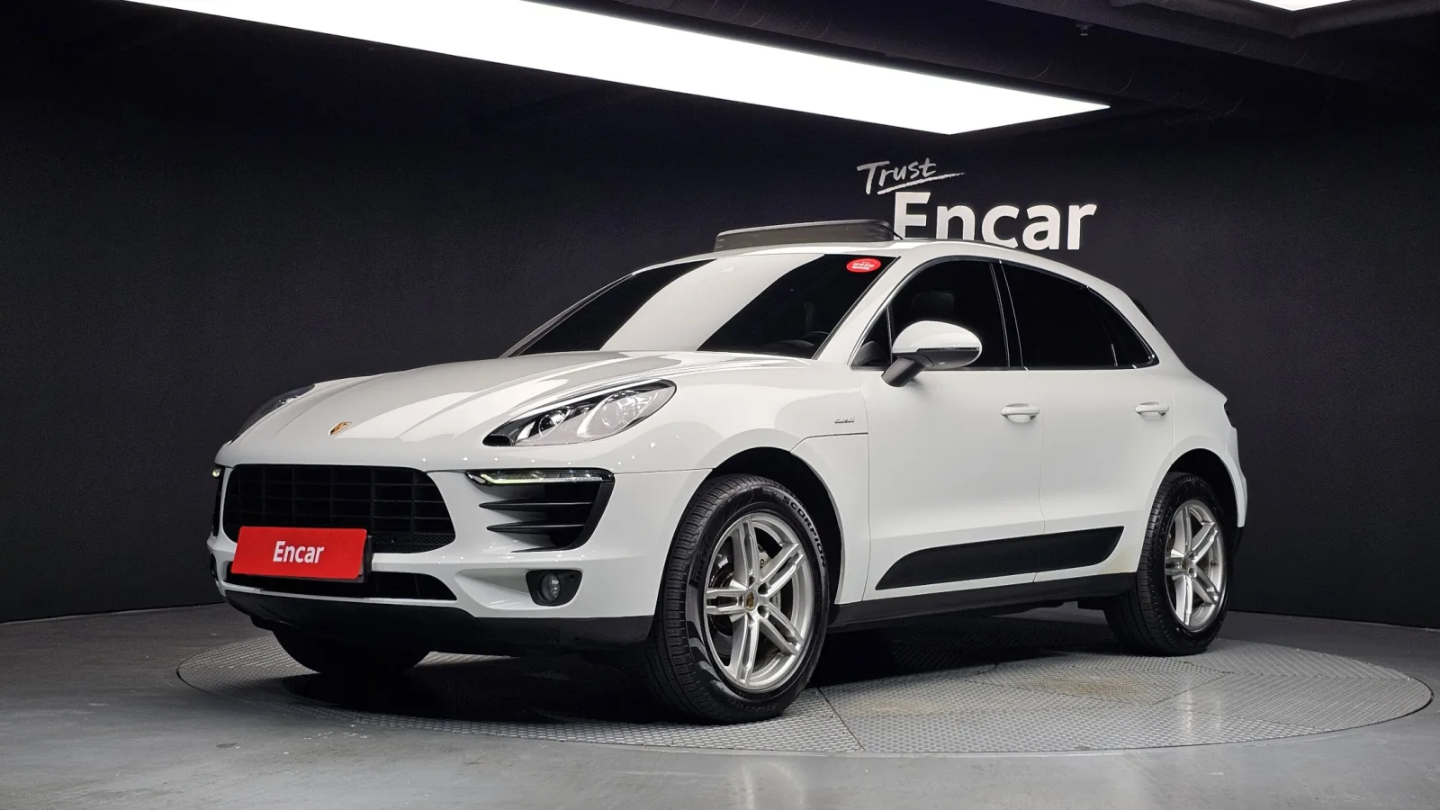 2017 Porsche Macan