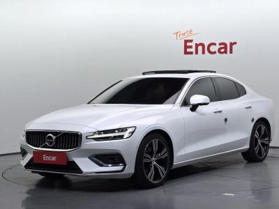 2021 Volvo S60