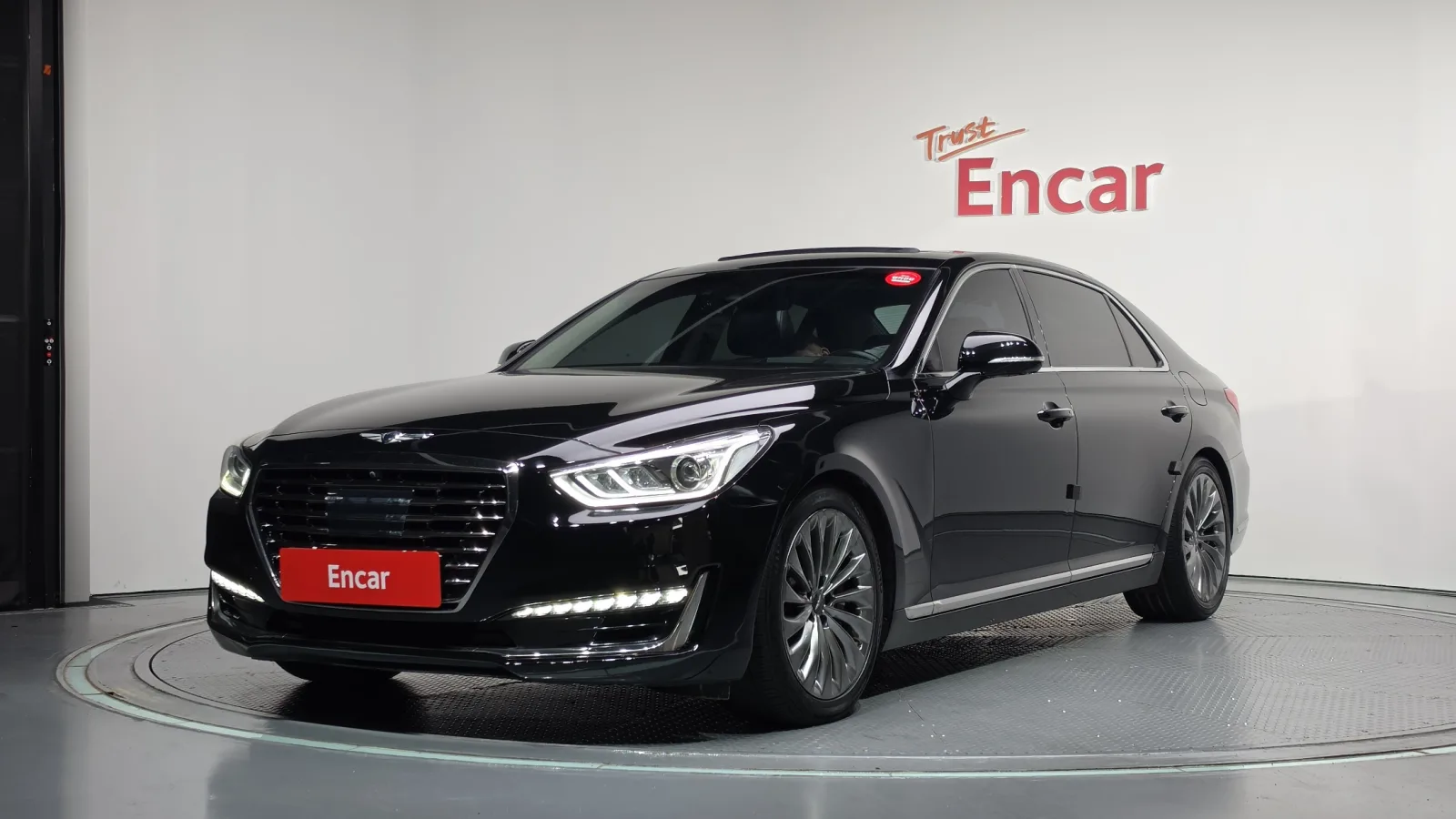 2016 Genesis EQ900