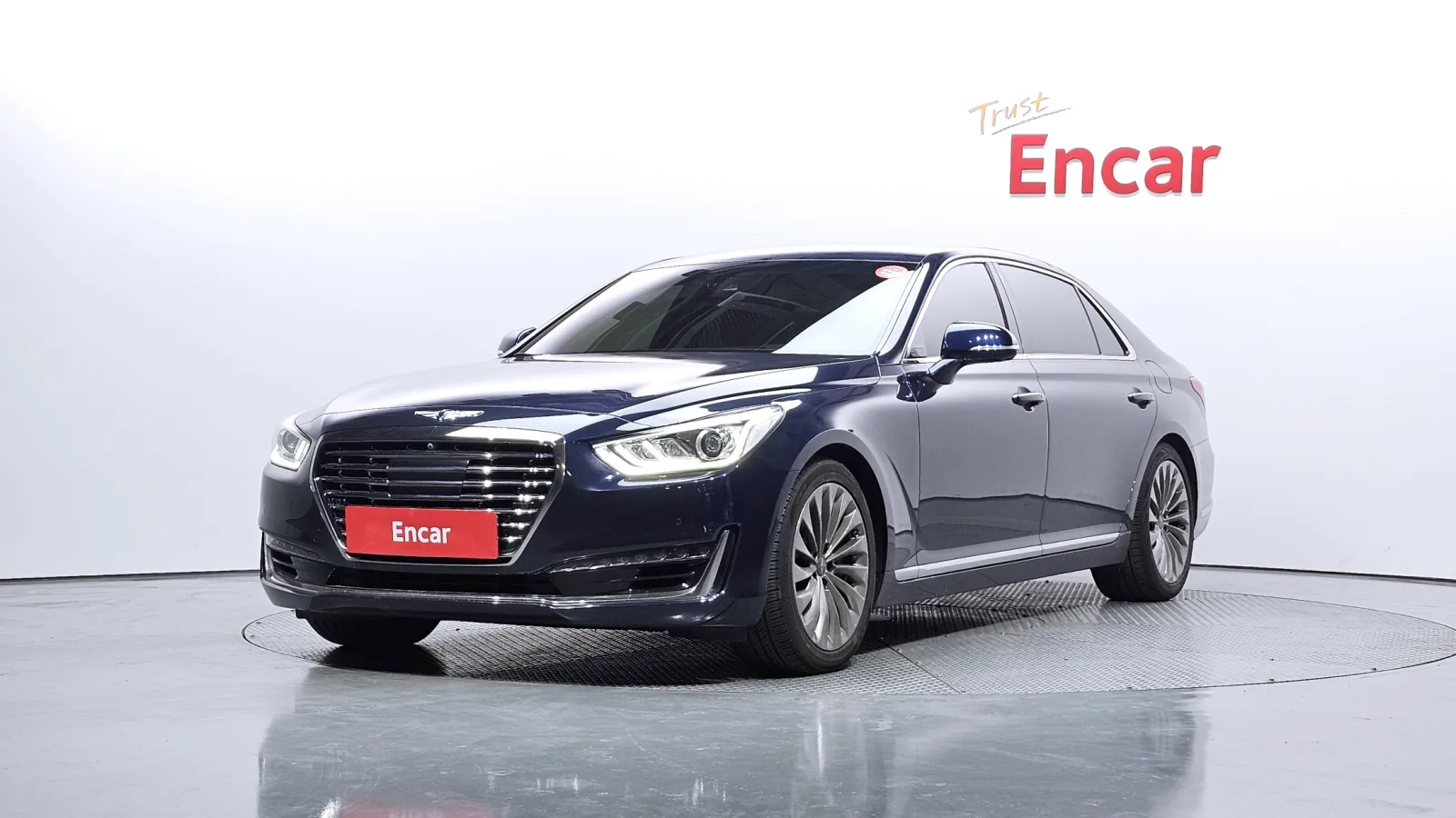2016 Genesis EQ900