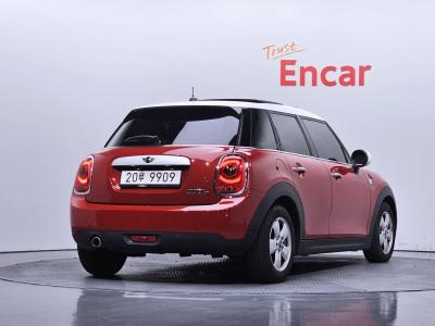 2015 MINI Cooper