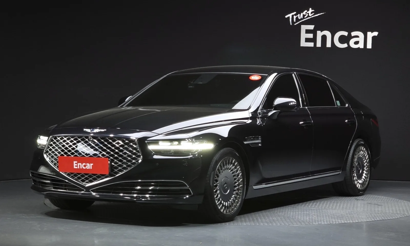 2020 Genesis G90