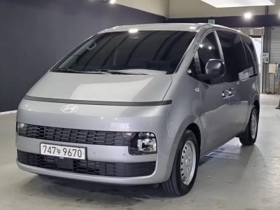 2026 Hyundai Staria