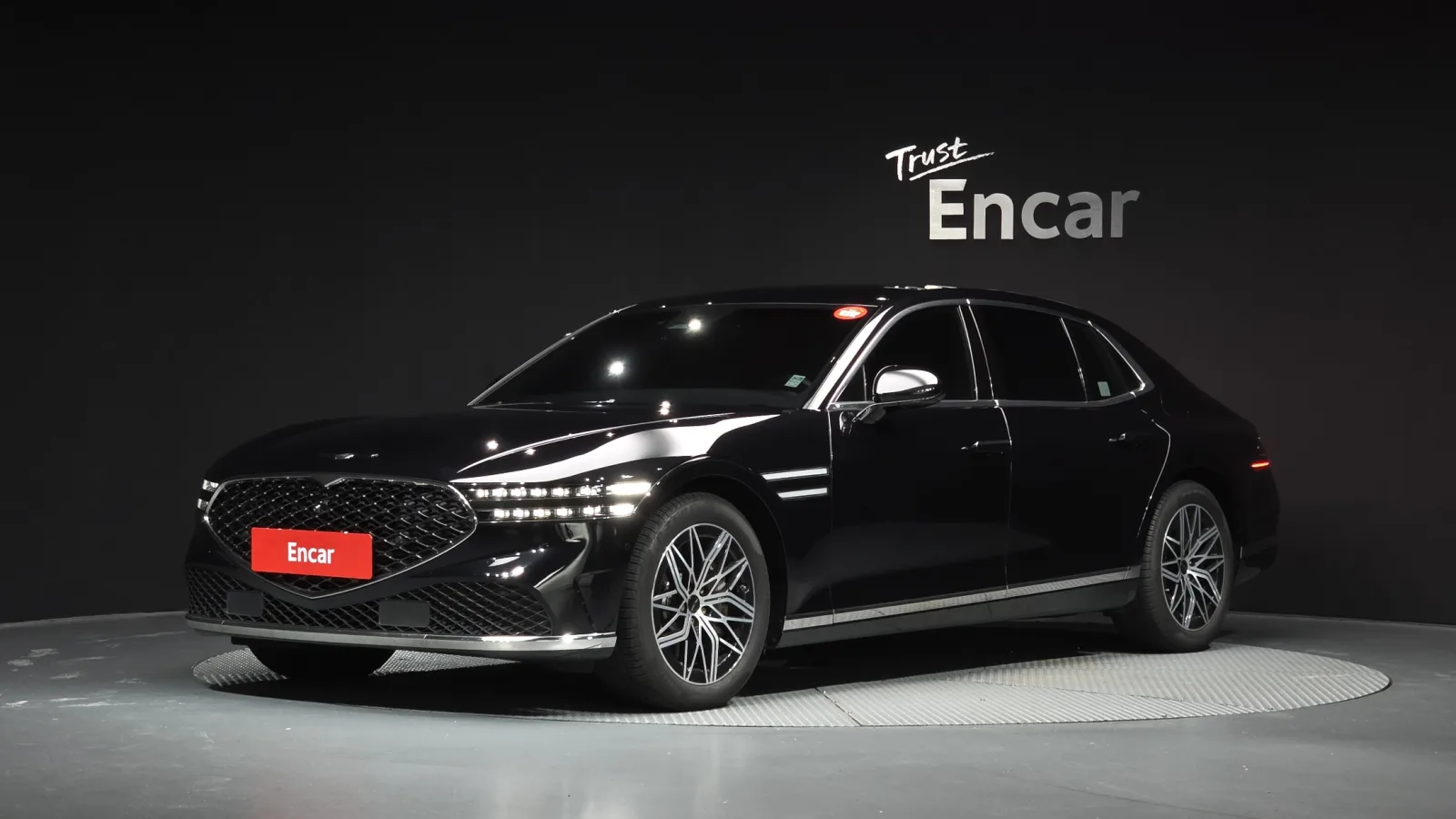 2023 Genesis G90