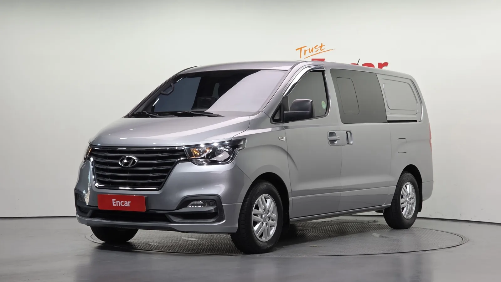2019 Hyundai Starex