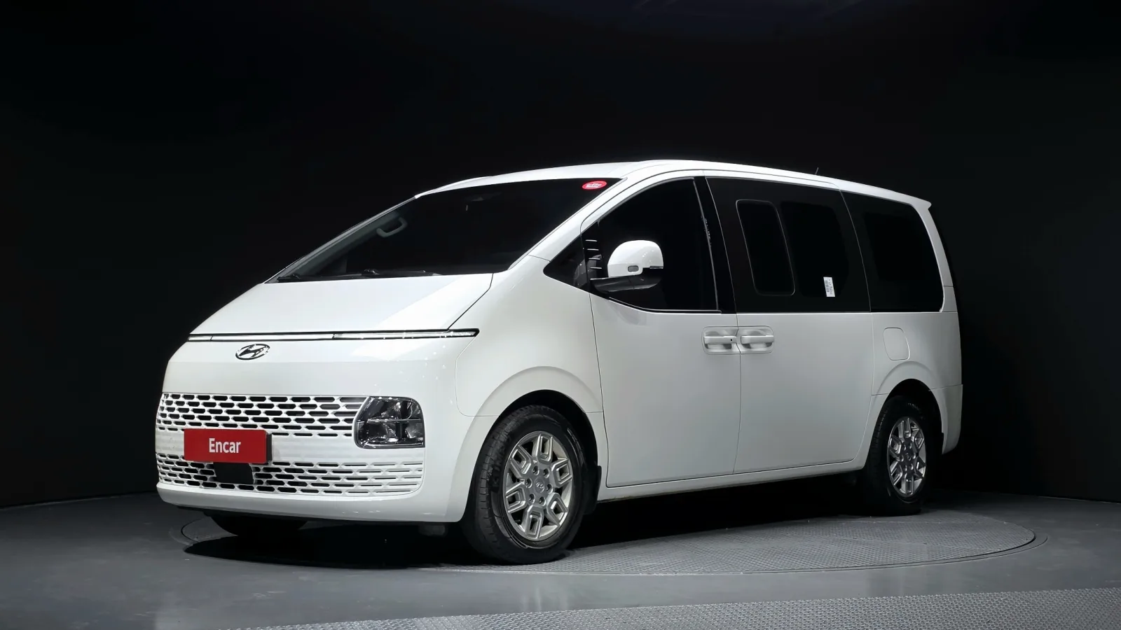 2023 Hyundai Staria
