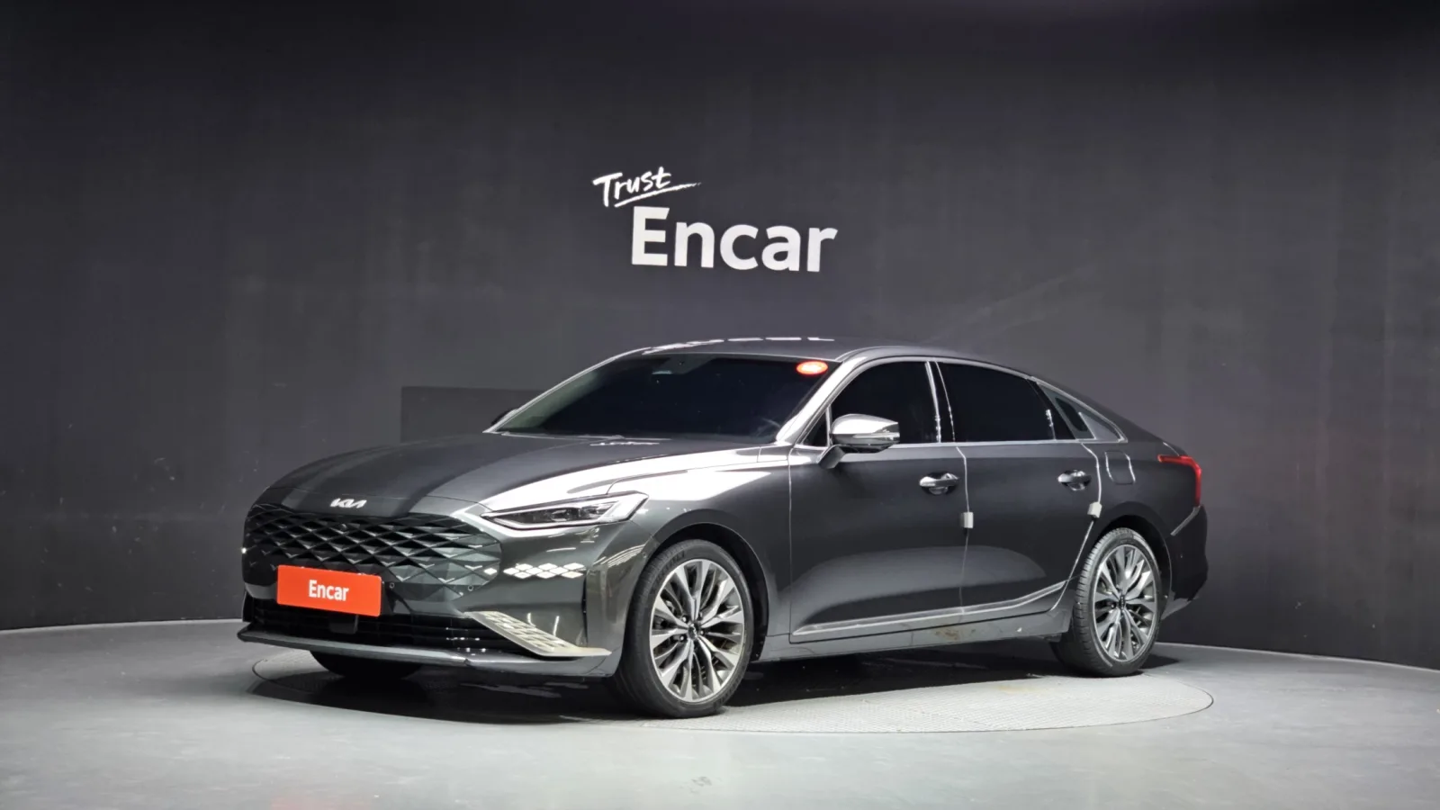 2023 Kia K8