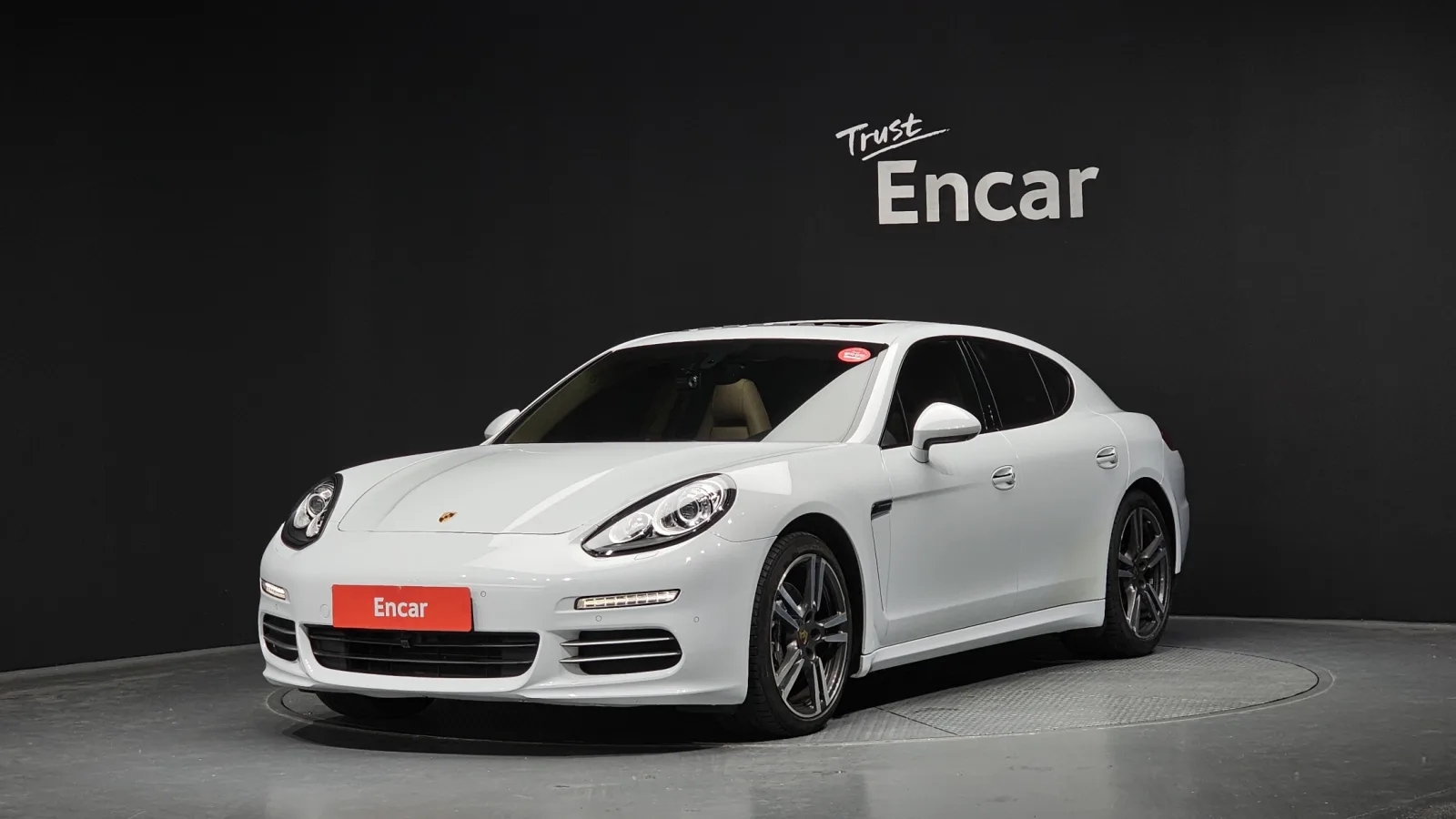2016 Porsche Panamera
