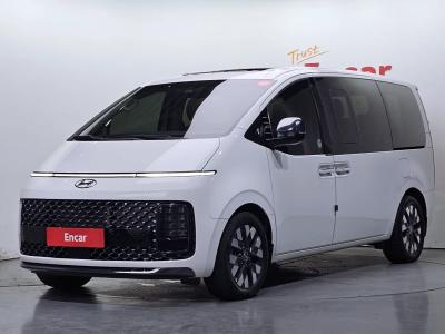 2022 Hyundai Staria