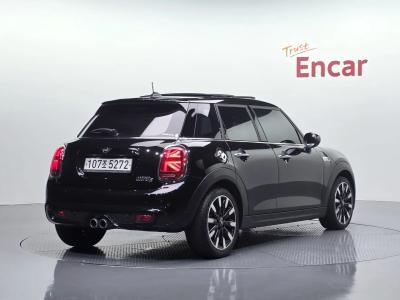 2020 MINI Cooper