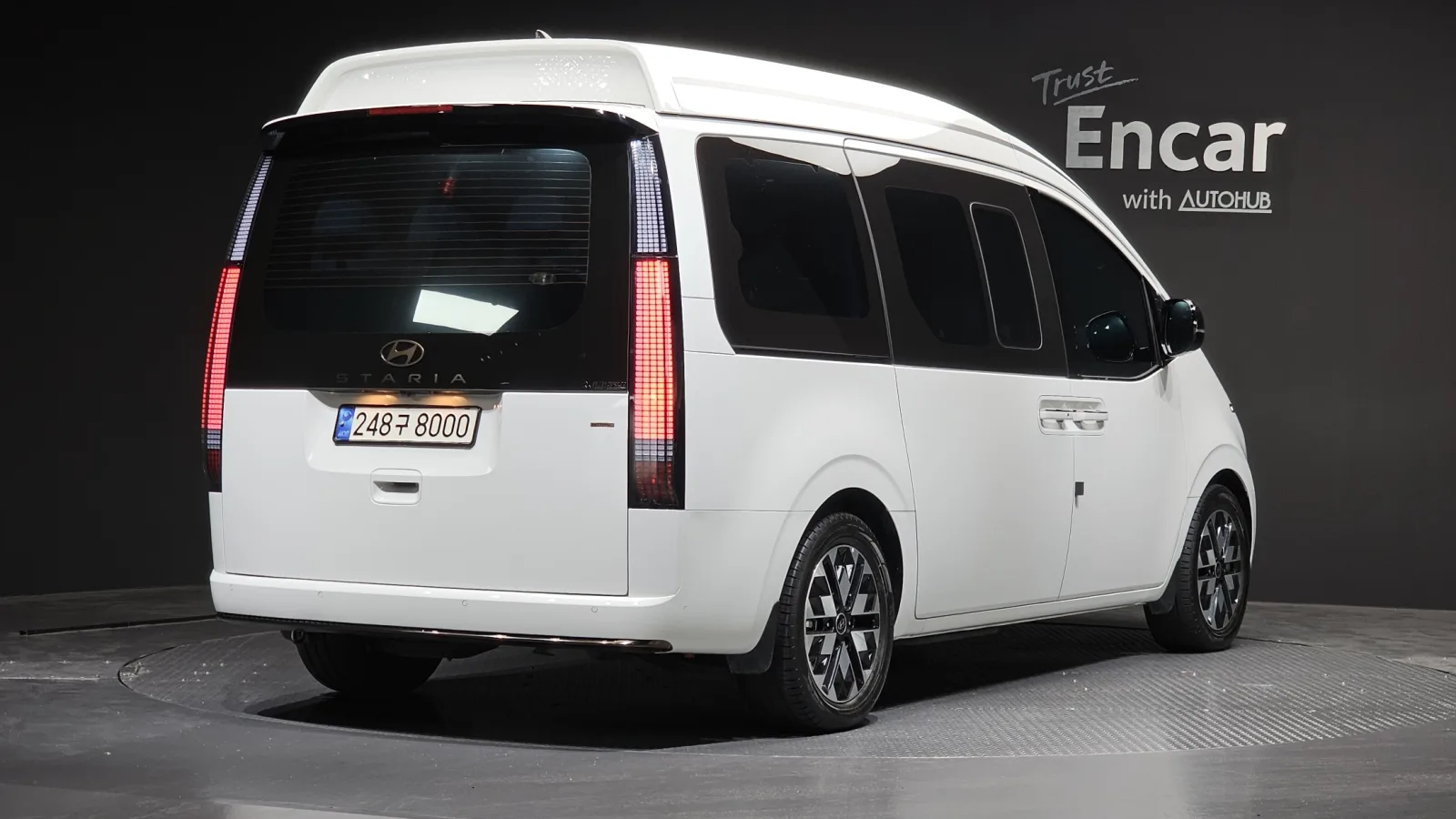 2025 Hyundai Staria
