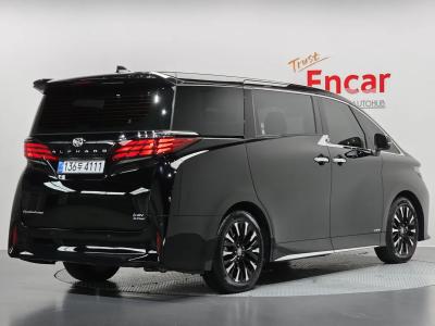 2025 Toyota Alphard