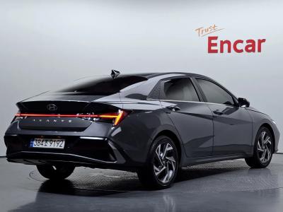 2024 Hyundai Elantra