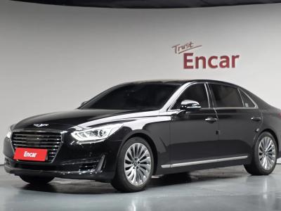 2018 Genesis EQ900