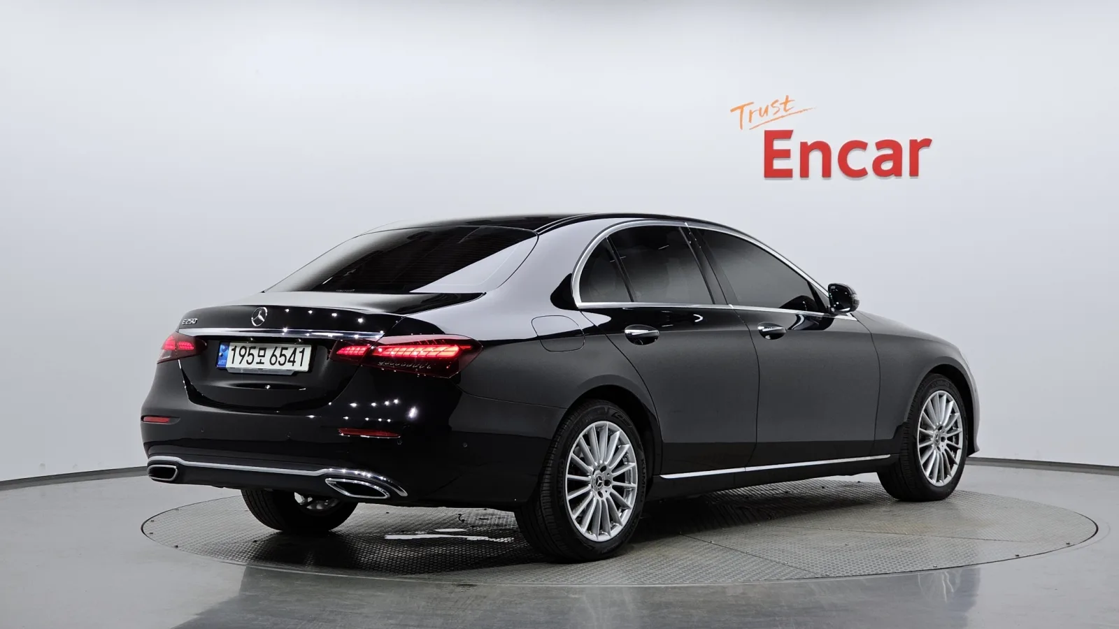 2021 Mercedes-Benz E-Class