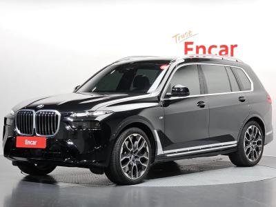 2026 BMW X7