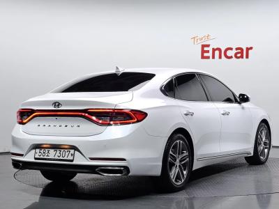 2018 Hyundai Grandeur