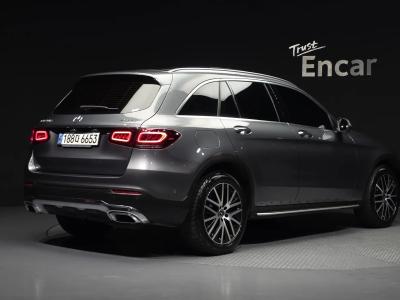 2022 Mercedes-Benz GLC-Class