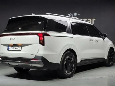 2025 Kia Carnival