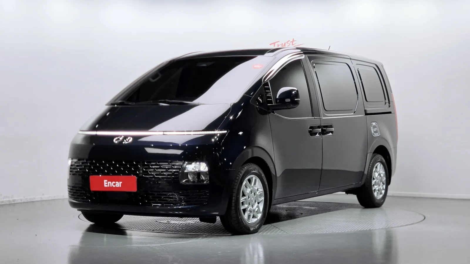 2022 Hyundai Staria