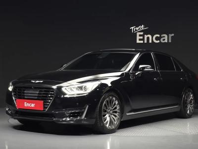 2017 Genesis EQ900
