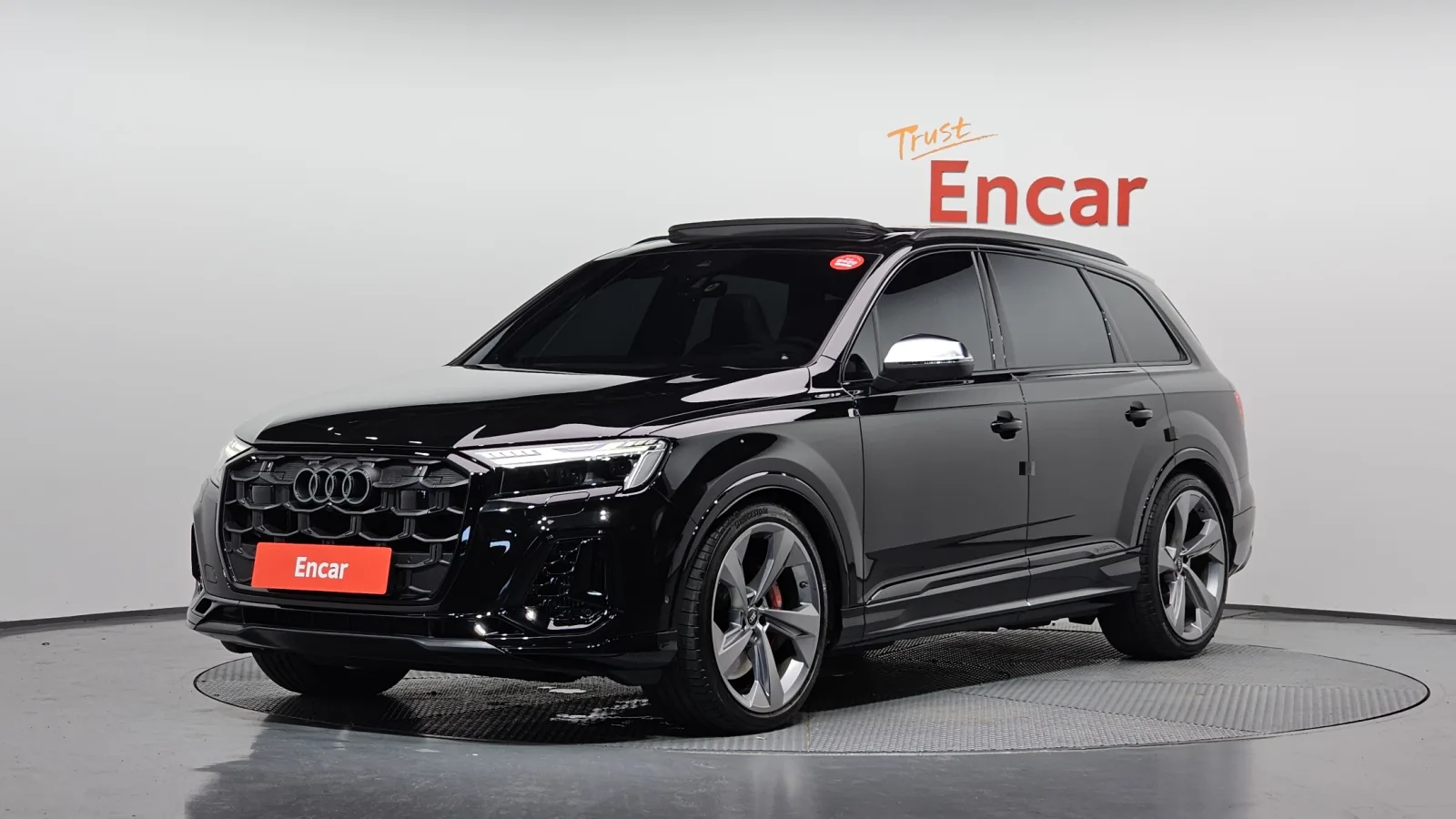 2025 Audi SQ7