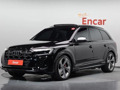2025 Audi SQ7