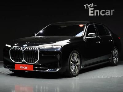 2023 BMW i7