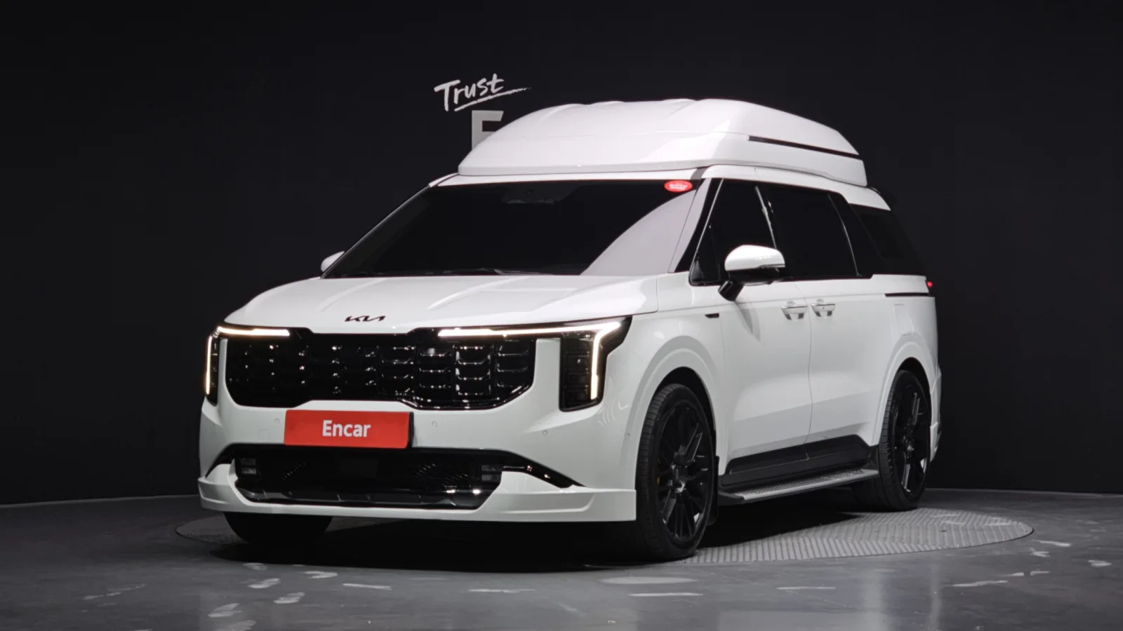 2025 Kia Carnival