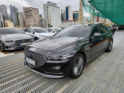 2019 Genesis G90