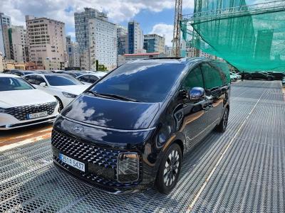 2022 Hyundai Staria