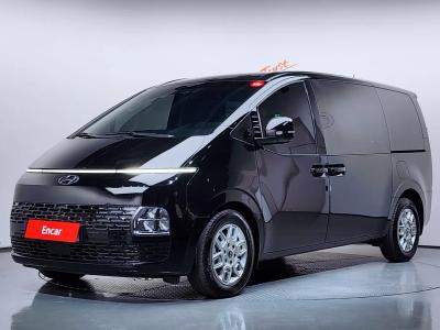 2025 Hyundai Staria