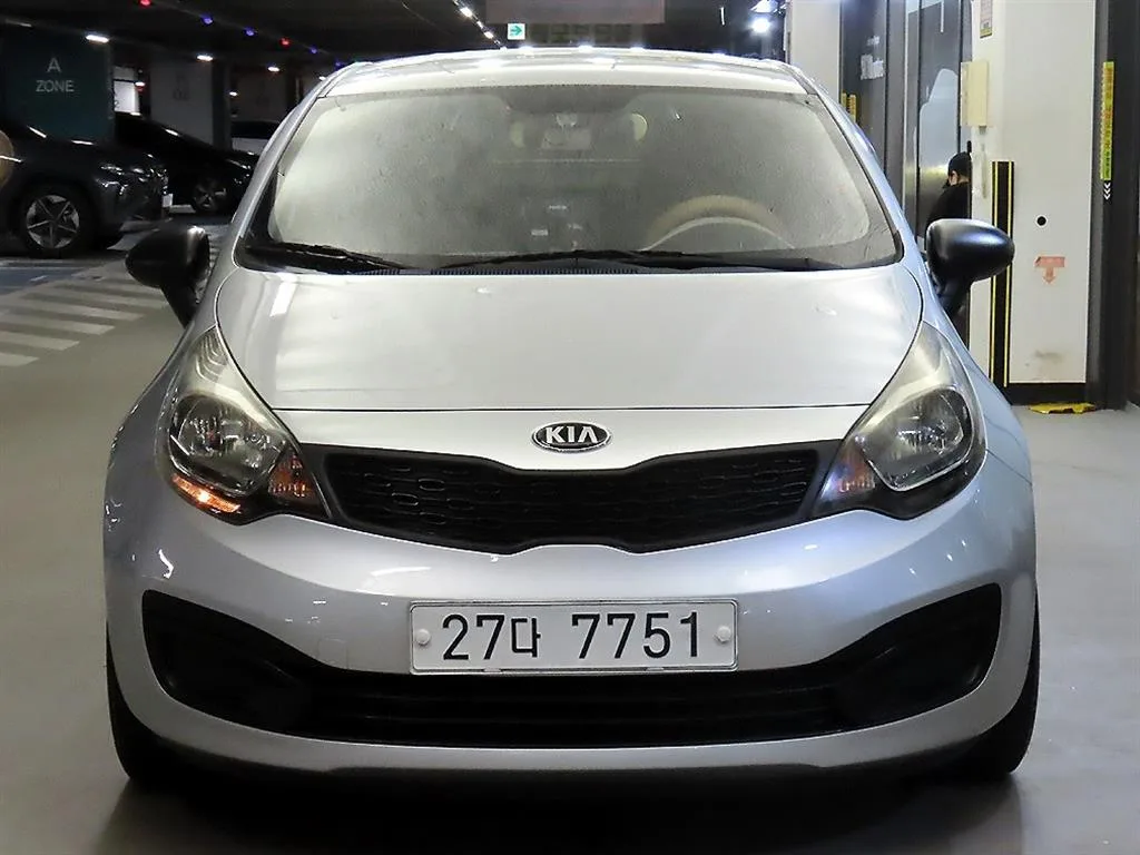 2012 Kia pride