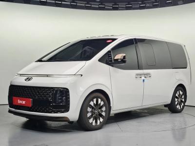 2024 Hyundai Staria