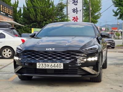 2023 Kia K8