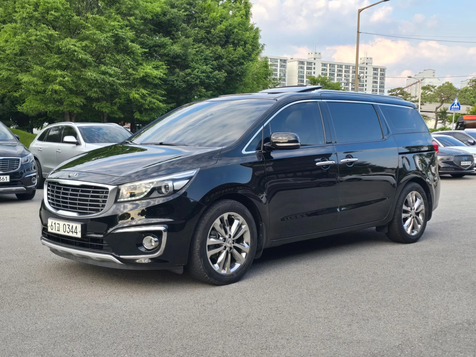 2017 Kia Carnival