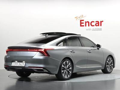 2023 Kia K8