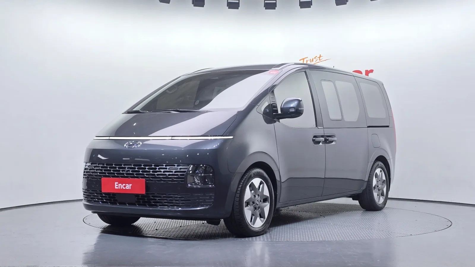 2022 Hyundai Staria